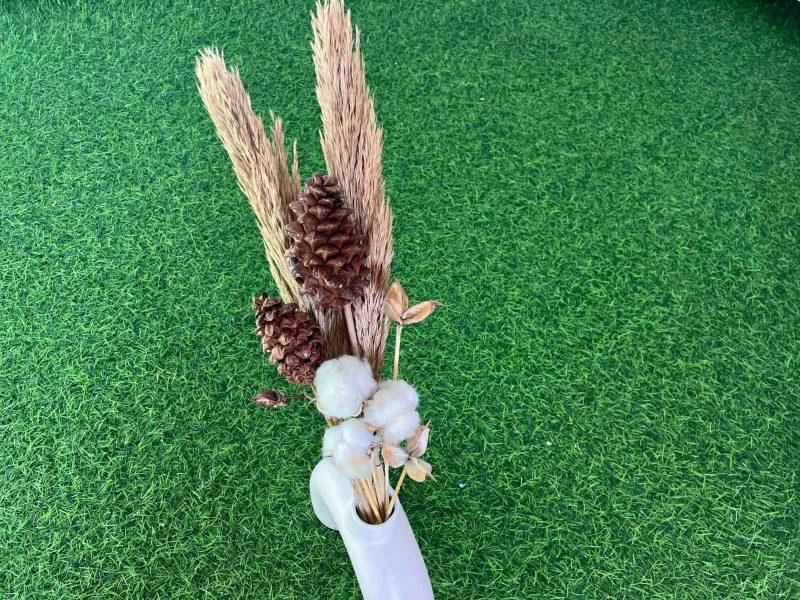 natural-dried-pampas-grass-with-white-flowers