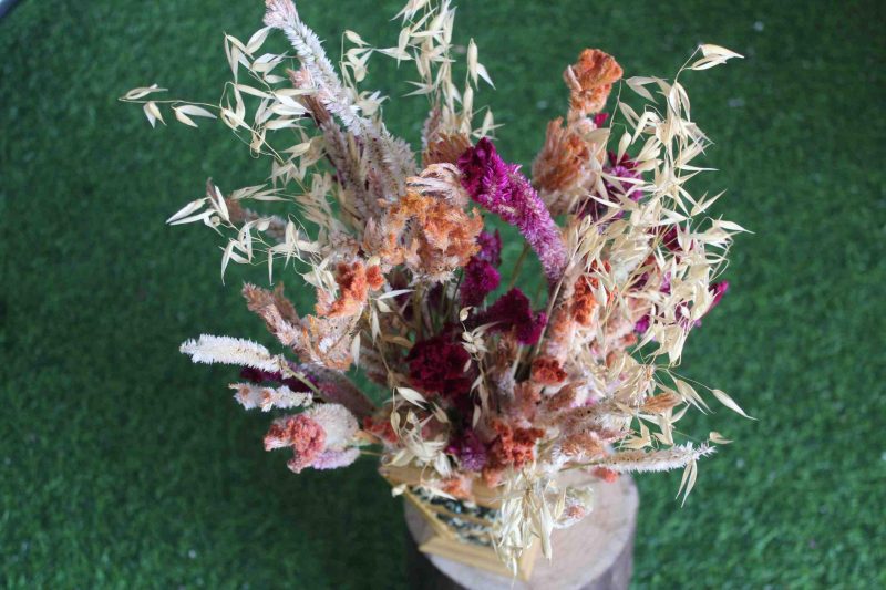 mixed-colour-heavy-punch-dried-flowers-bunch