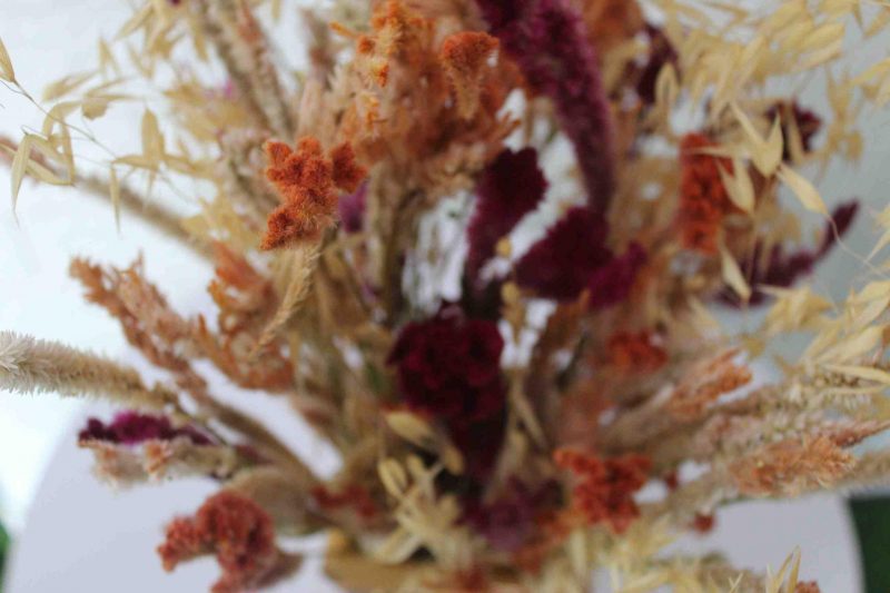 mixed-colour-heavy-punch-dried-flowers-bunch