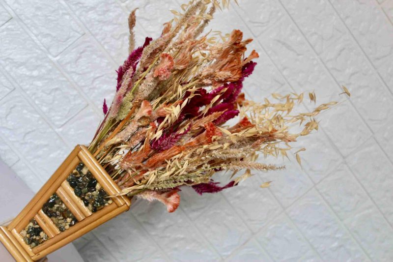 mixed-colour-heavy-punch-dried-flowers-bunch