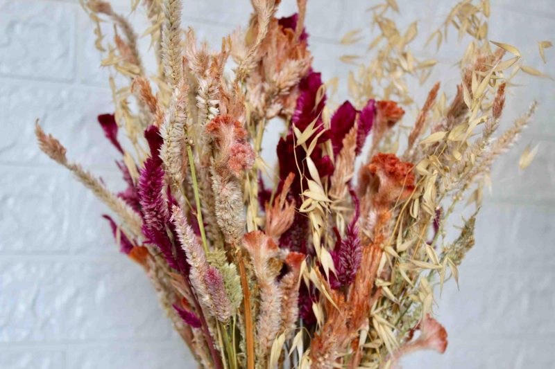 mixed-colour-heavy-punch-dried-flowers-bunch