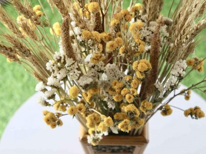 yellow-wheat-dried-flower-bouquet