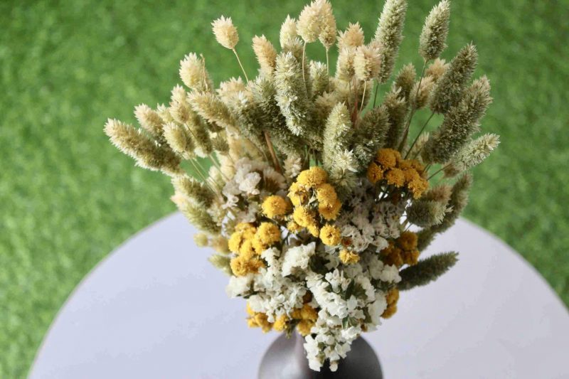 yellow-green-dried-flower-bouquet