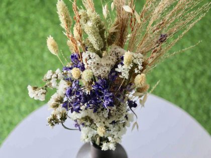 violet-white-dried-flower-bouquet