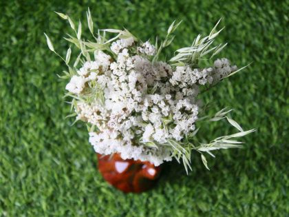 white-green-dried-flower-bouquet