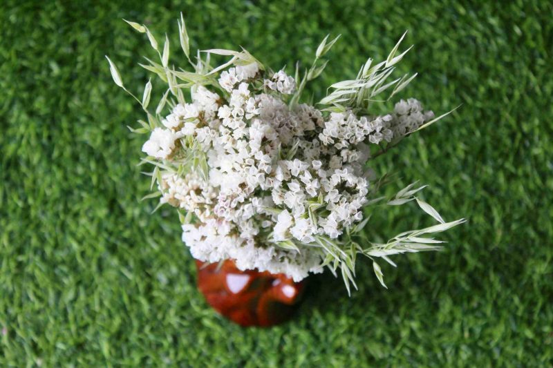 white-green-dried-flower-bouquet