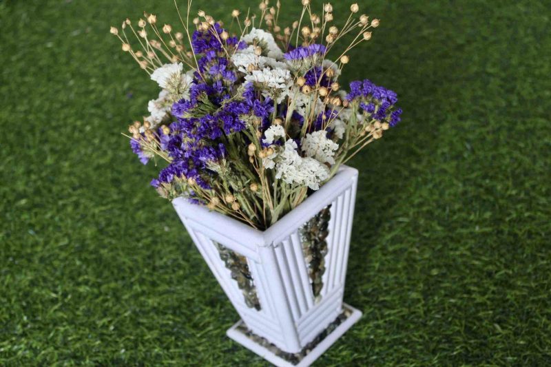 white-violet-big-dried-flowers-bunch