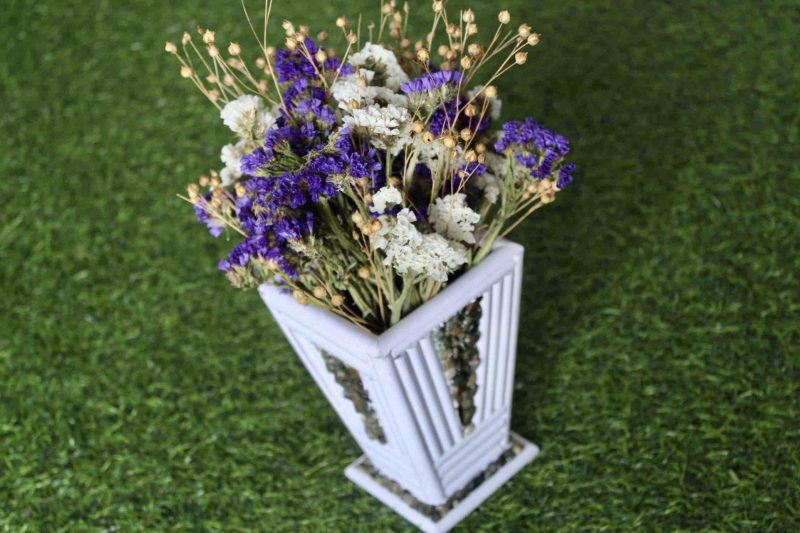 white-violet-big-dried-flowers-bunch