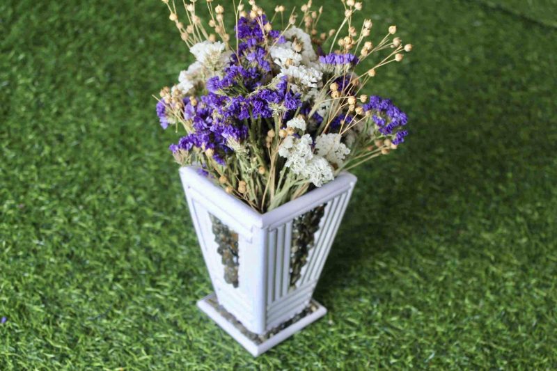 white-violet-big-dried-flowers-bunch