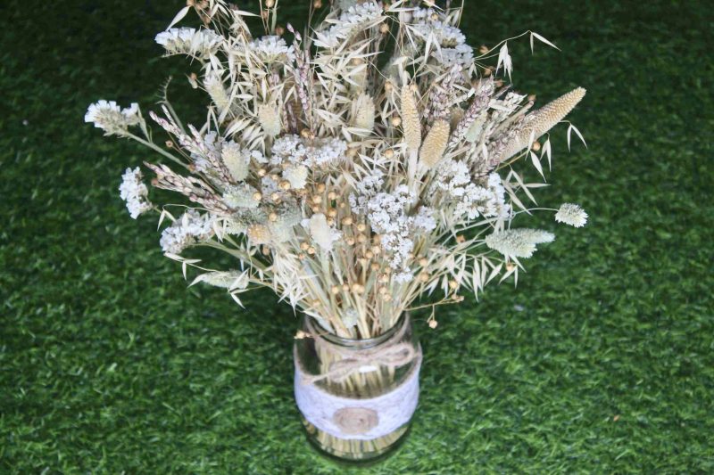 White_ Wheat_ Green _big_ flowers_ bunch