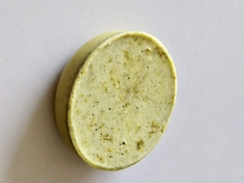 andmade-lemongrass-organic-shampoo-bar