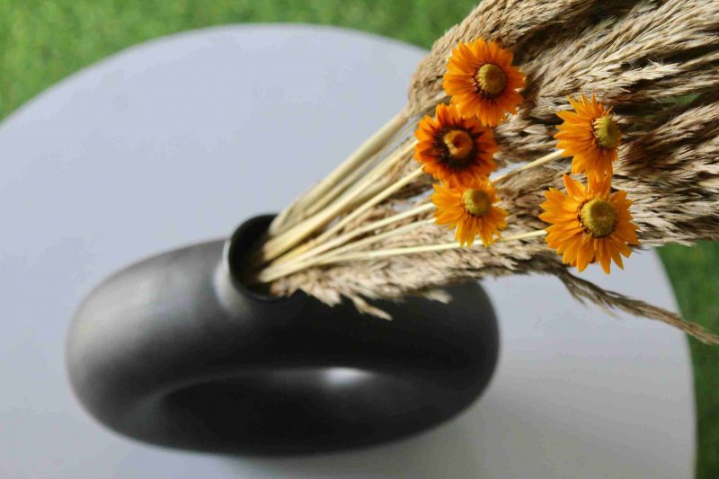 Dried_Yellow_Flowers_Pampas_Bouquet