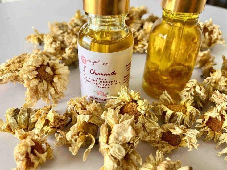 How is chamomile and lavender infused oil perfect for your everyday all year skincare routine?