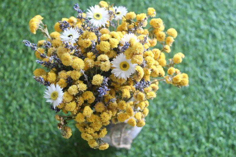 yellow-white-lavender-dried-flowers-bouquet