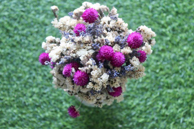 white-purple-lavender-dried-flowers-bouquet