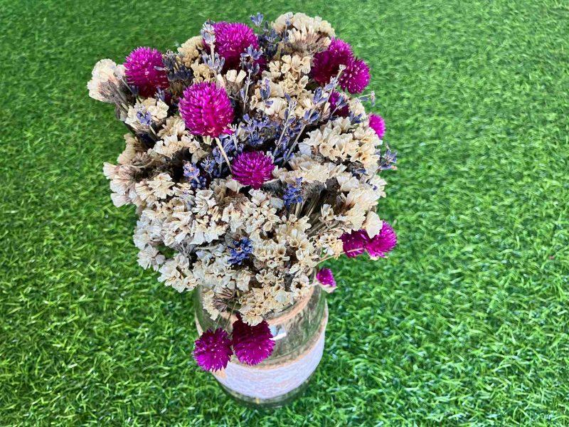 white-purple-lavender-dried-flowers-bouquet