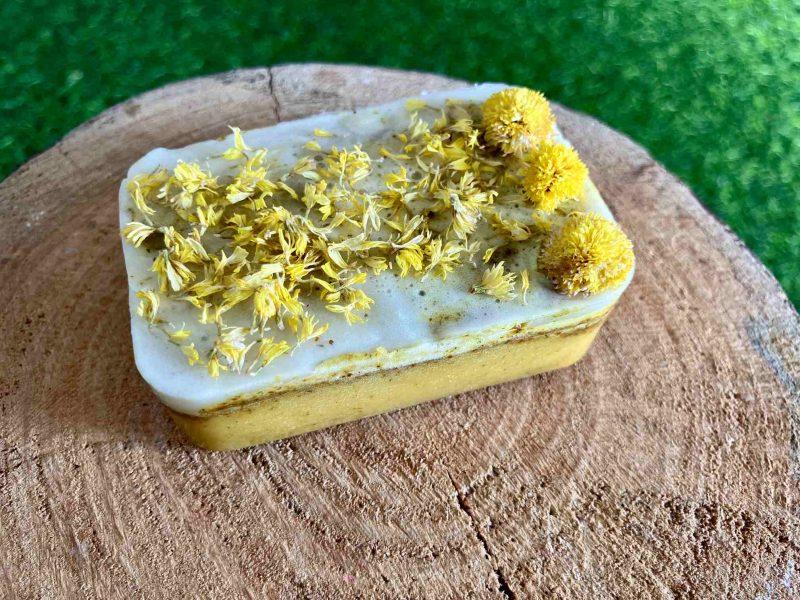 chrysanthemum-goat-milk-organic-soap