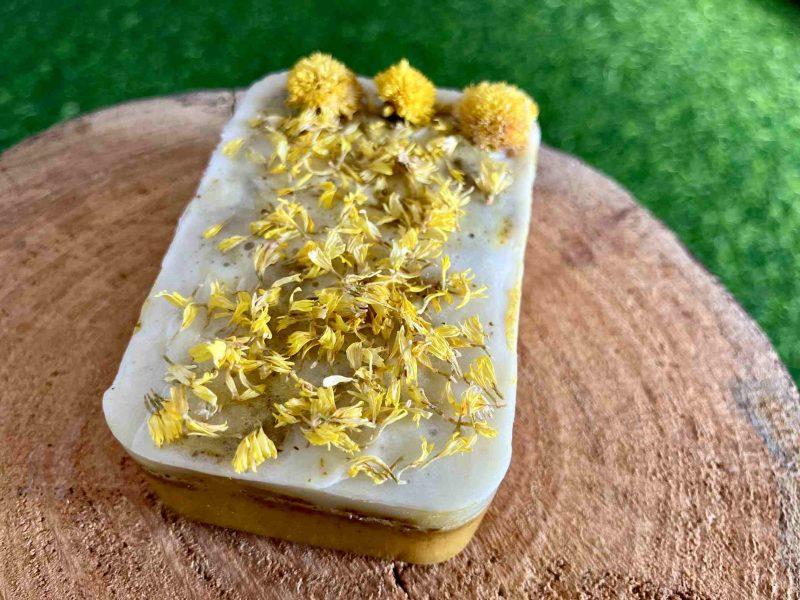 chrysanthemum-goat-milk-organic-soap