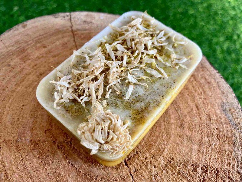 chrysanthemum-shea-butter-organic-soap