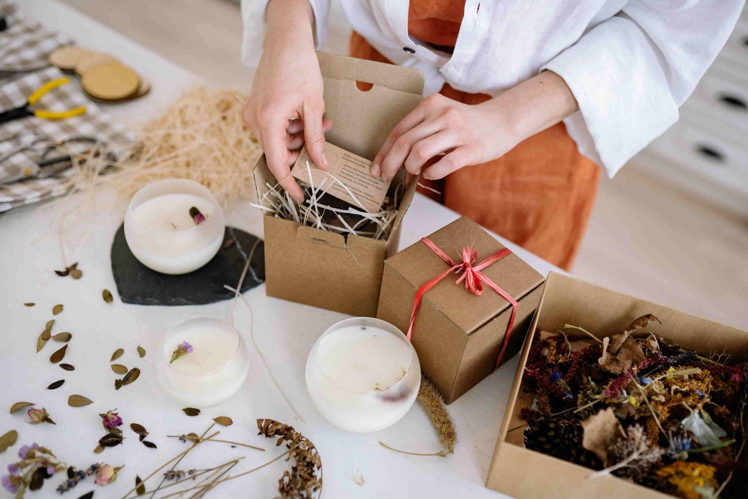 Creative Gift Box Decoration Ideas with Dried Flowers